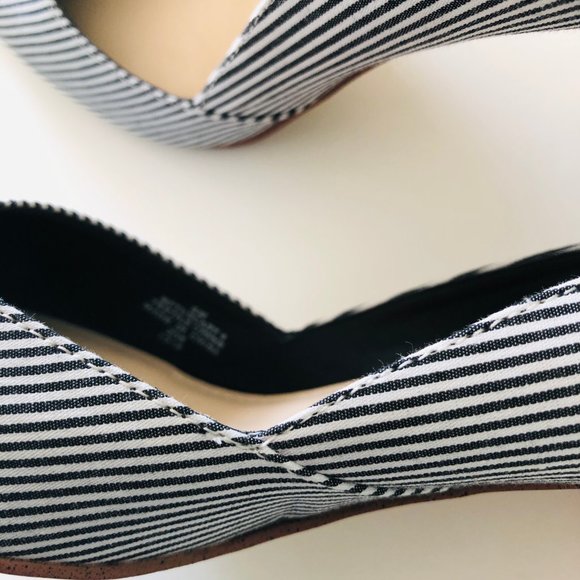 MARC FISHER Classic Black/White Stripe Heels EUC - Picture 6 of 9